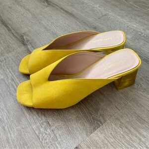 kate spade high heeled yellow sandals size 8.5 fits like a 9